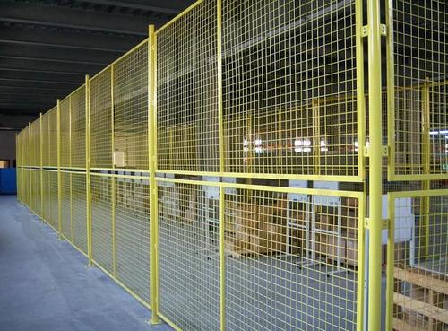 供应包塑铁丝车间隔离网 运动场围栏护栏网 厂家直销 可非标定制